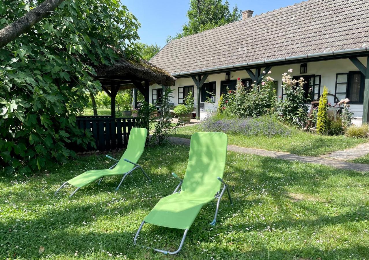 Lelle Vineyard Cottages บาลาตอนแลลเล ภายนอก รูปภาพ